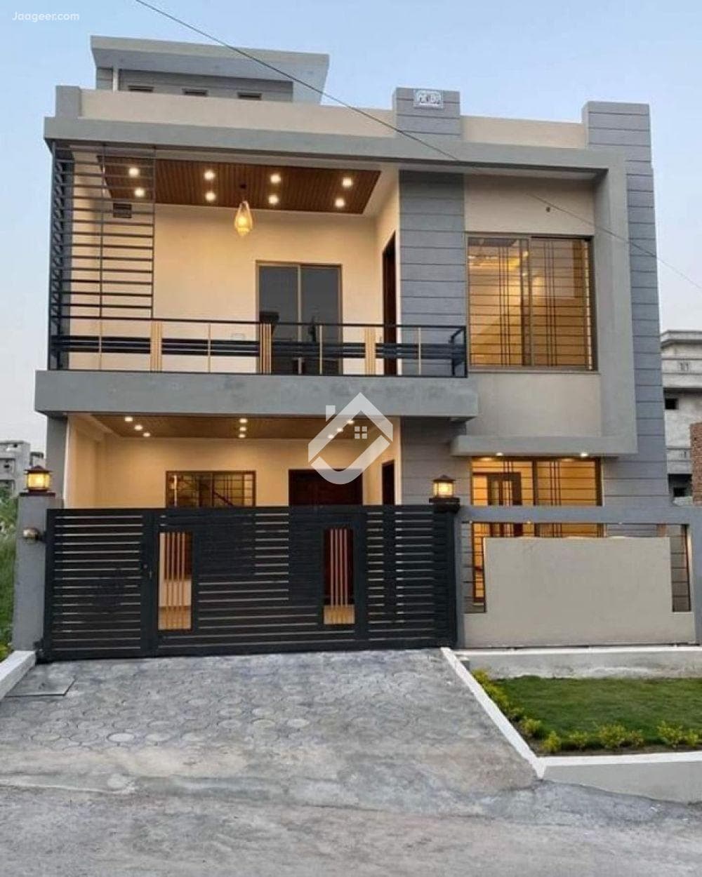 6 Marla Double Story House for Sale , Gujranwala — 6 Marla House in Main GT Road , Muhalla New Abadist mnbr 13 , Gujranwala
